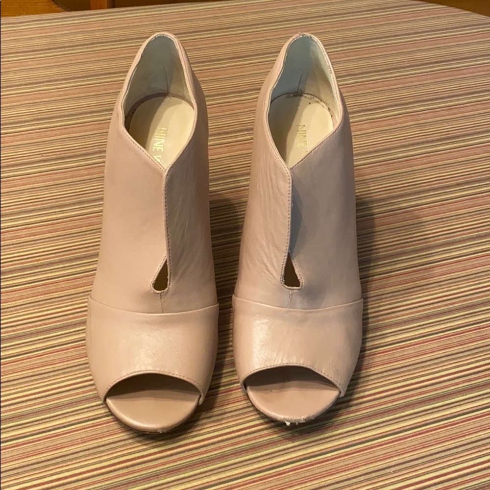 Tan heels